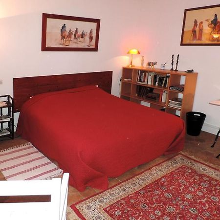 Chambre D'Hotes Rue Des Fougeres Bed & Breakfast Louviers Eksteriør bilde