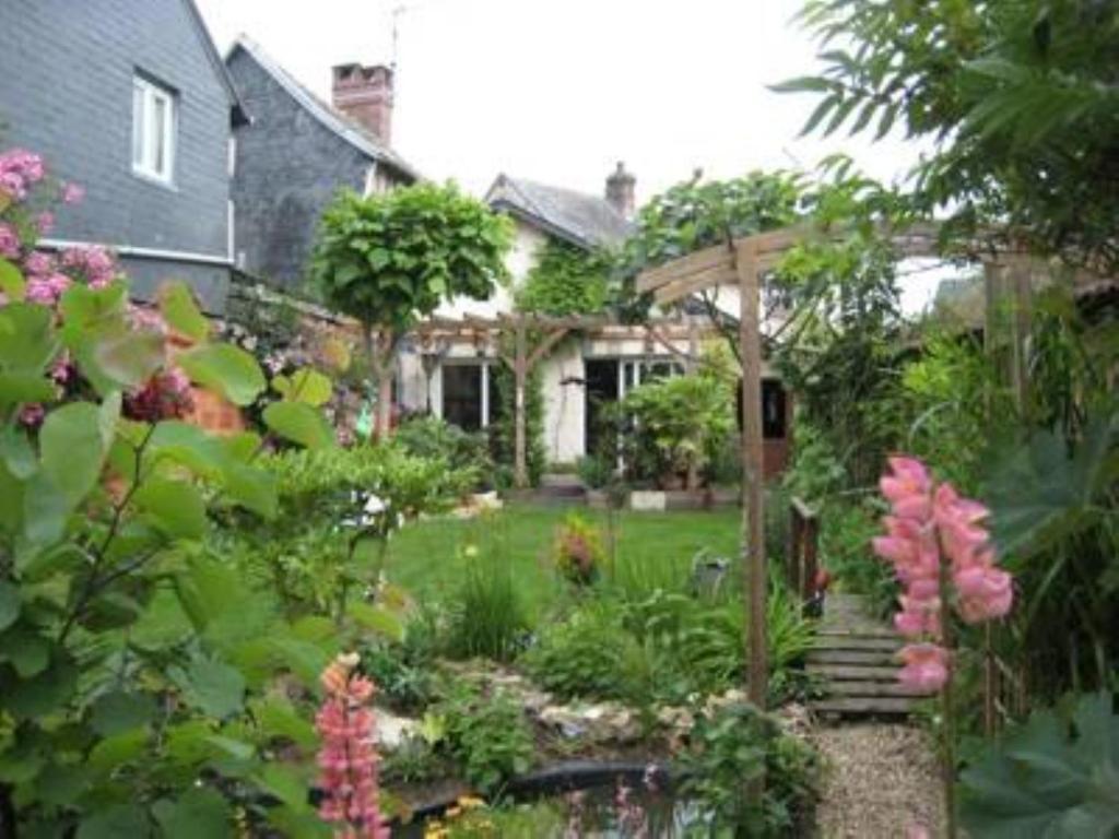 Chambre D'Hotes Rue Des Fougeres Bed & Breakfast Louviers Eksteriør bilde